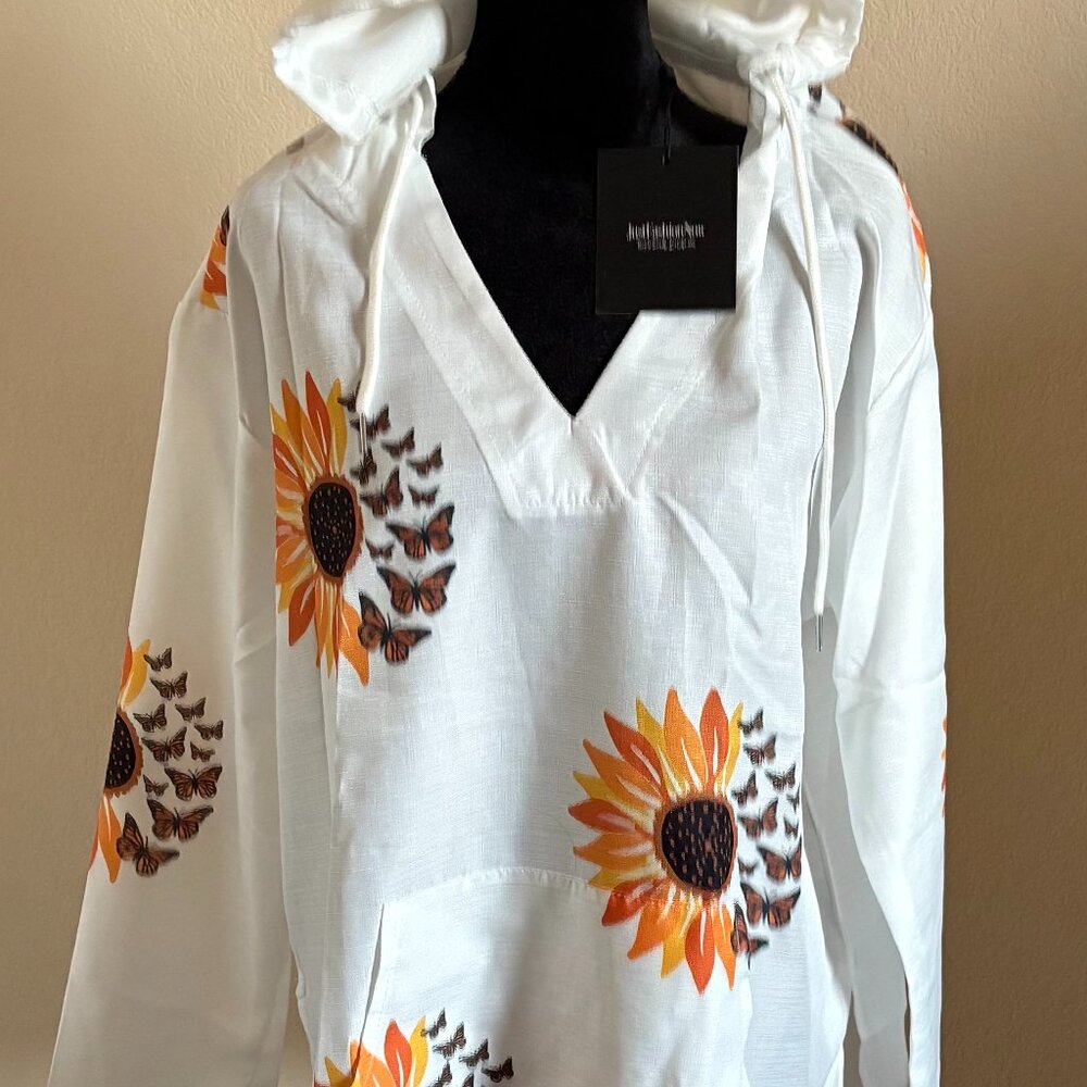 JustFashionNow, XL, White Hoodie with sunflowers
